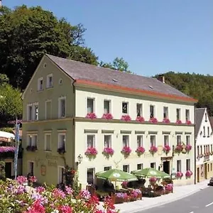Gasthof & Goldener Hirsch Bad Berneck im Fichtelgebirge